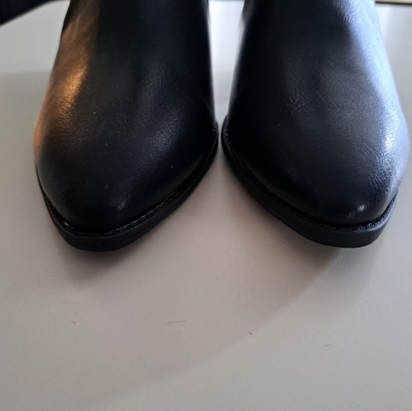 Women’s Western Boots - Picture 6 of 7